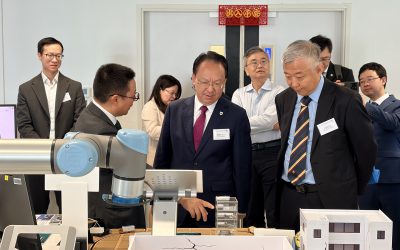 Professor Tan Tieniu and Nanjing University delegates visited iLab!
